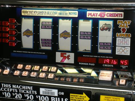 5 Reel Slot Machine Desacordo