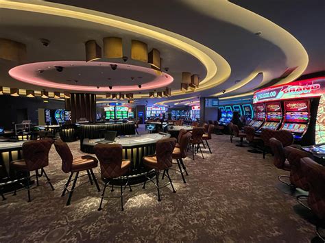 Almirante Casino Tirana