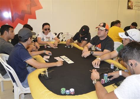 Cascatas De Casino Mulheres S Torneio De Poker