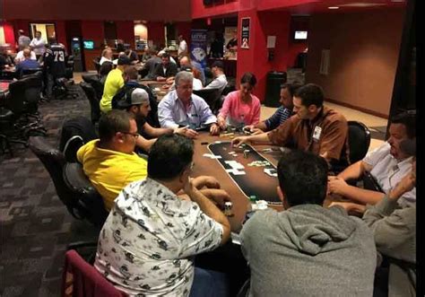 Derby Lane Poker Horas