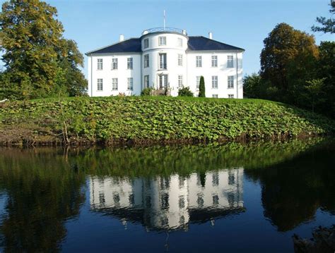 Egholm Slot Kirke Hyllinge