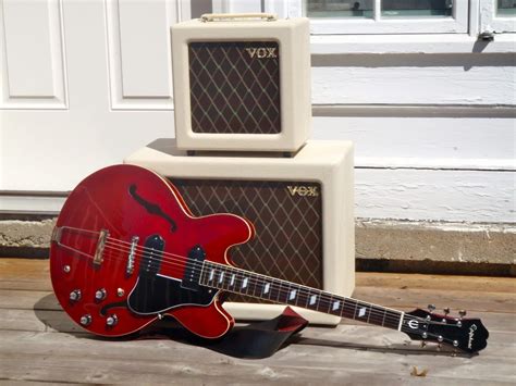 Epiphone Casino Amp Vox