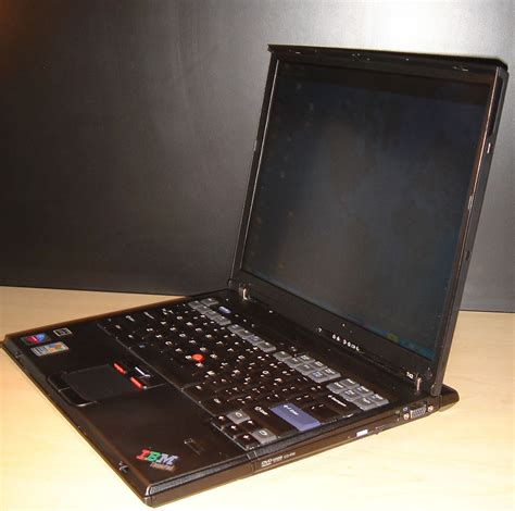 Ibm Thinkpad T43 Slots De Memoria