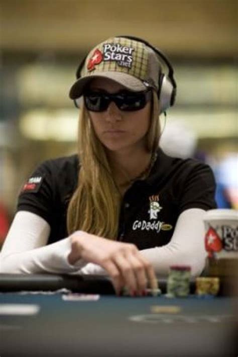 Jenny Woo Poker