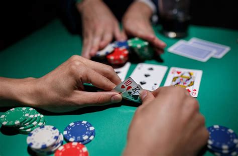 Judi De Poker Online Yang Menggunakan Banco Bri