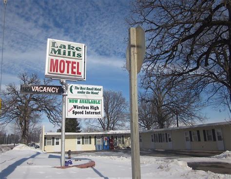 Lake Mills Casino Motel