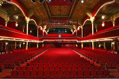 Le Petit Casino De Paris Teatro