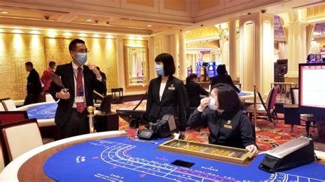 Negociante De Cassino De Trabalho Em Macau