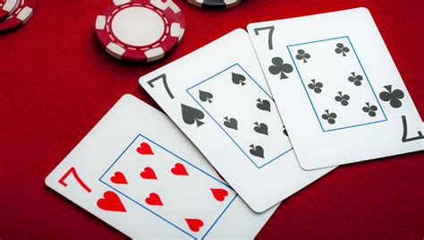 Regle Poker Suite Brelan