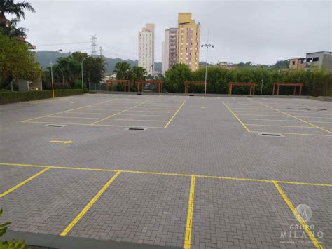 Rio De Cassino De Cidade Estacionamento Garagem